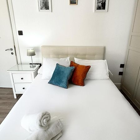 Master Penthouse Double Room Ensuite With Private Terrace - Grand Central House Gibraltar Exterior photo